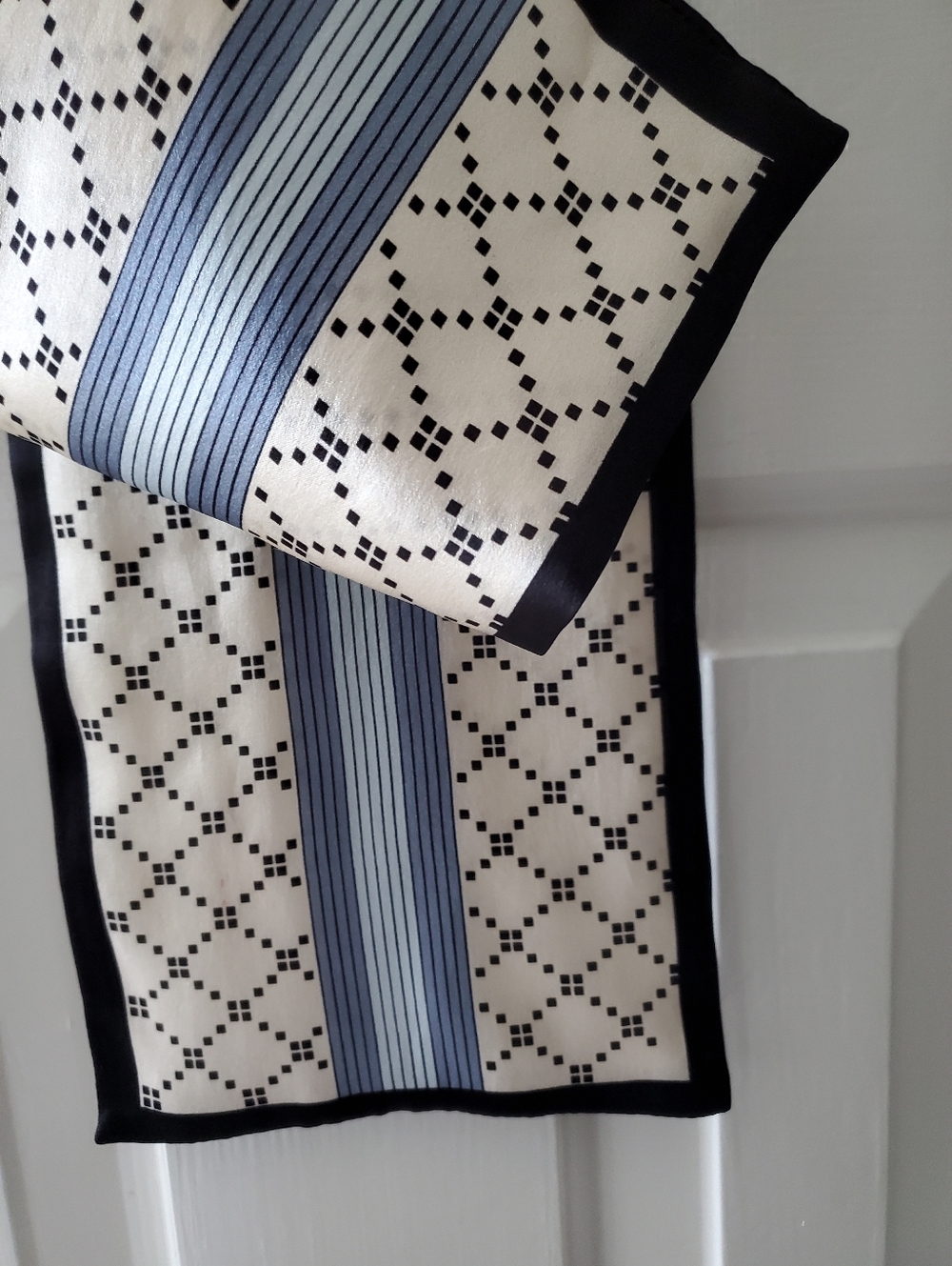 ✅ Andantino 100% Mulberry Silk Scarf, Ivory & Black Checks (59" x 6.5")